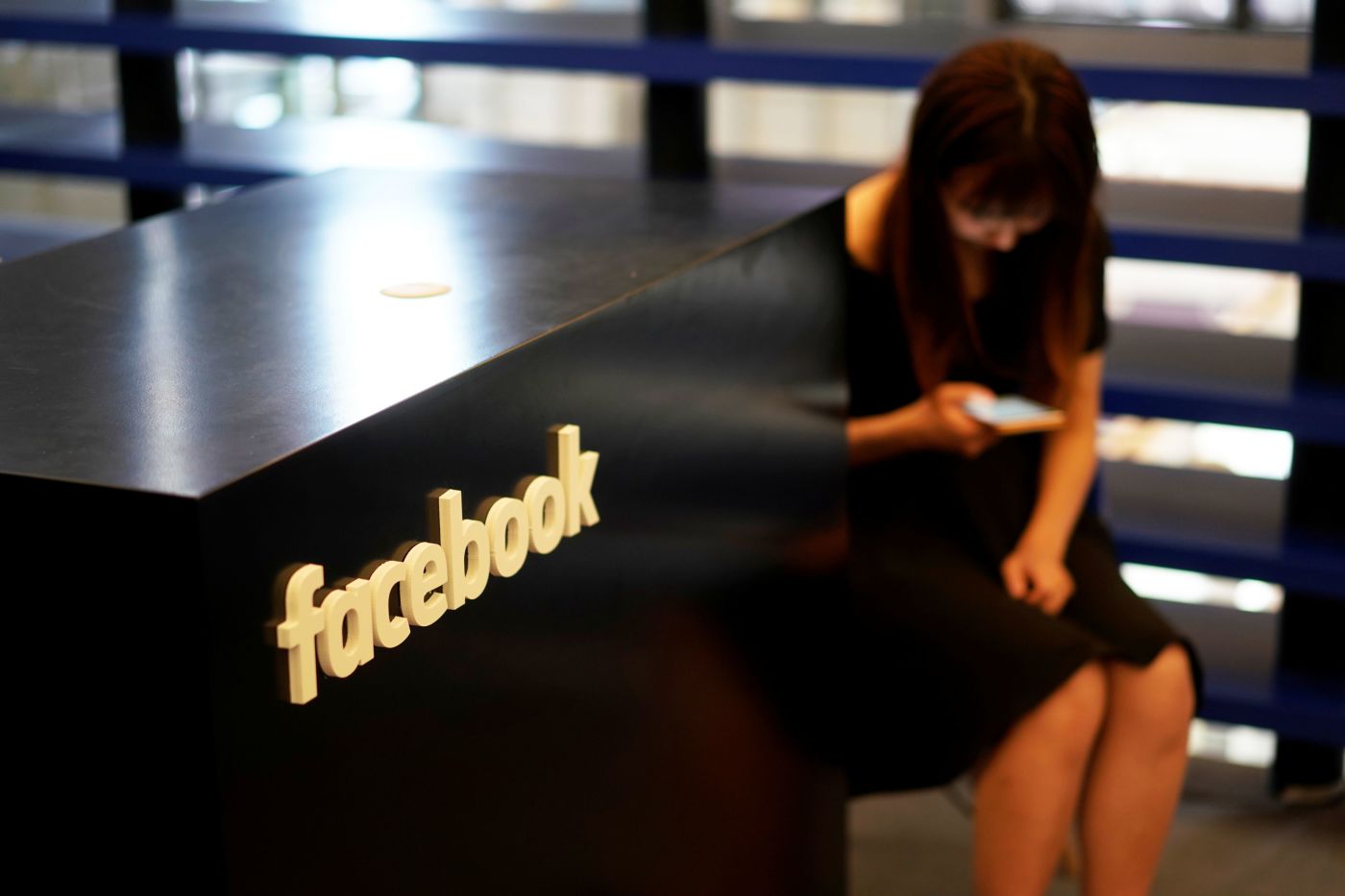 企业出海 - Facebook高管：做 视频 我们的 优势 是社交